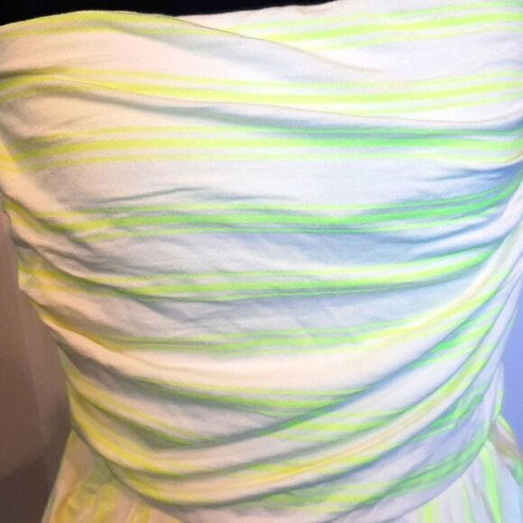 Heart & Hips White and Neon Yellow Jumper/Romper NWOT - Picture 2 of 10